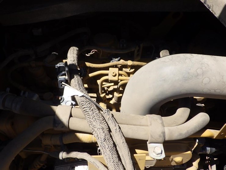 caterpillar-305e2-image-37