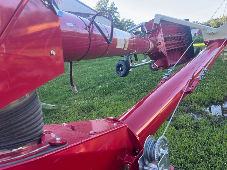 2018-buhler-farm-king-1070-image-10