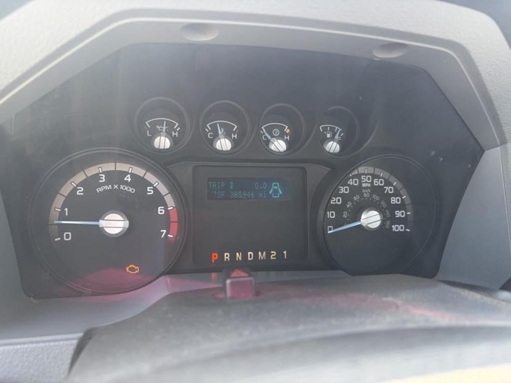 2014-ford-f350-sd-image-14