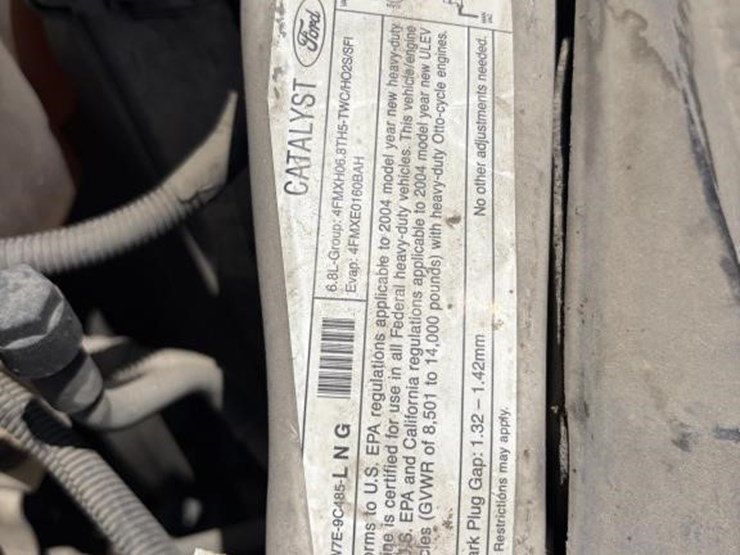 2004-ford-f350-xl-image-9