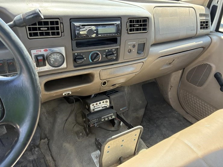 2001-ford-f450-image-9