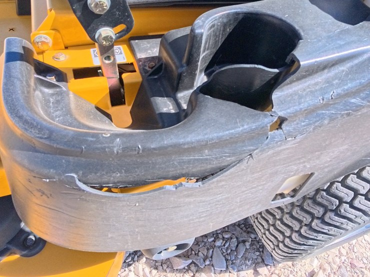 #1033-•-2020-hustler-raptor-zero-turn-mower-image-12