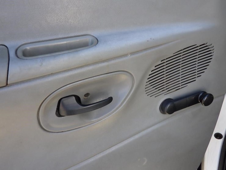 2007-utility-van-image-29