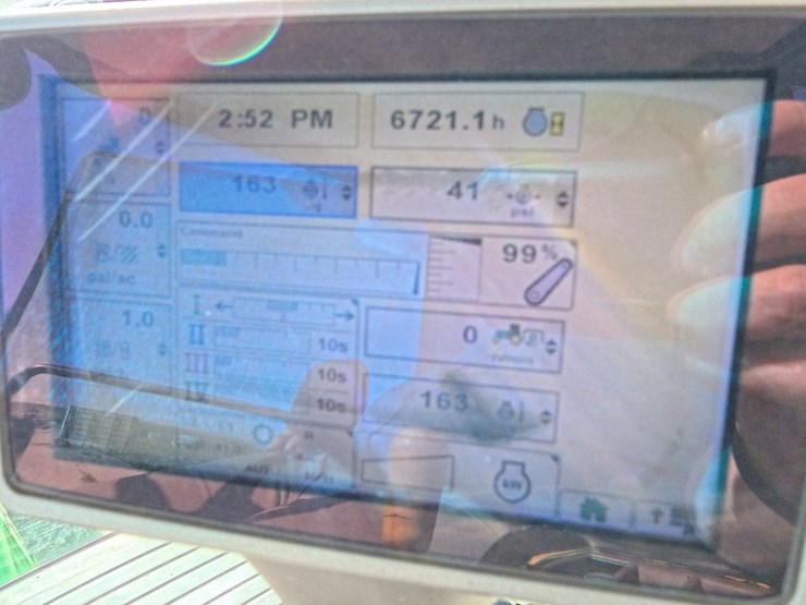 john-deere-8285r-image-32