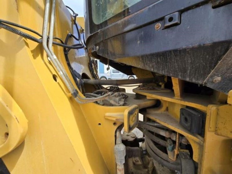 2016-caterpillar-938k-image-22