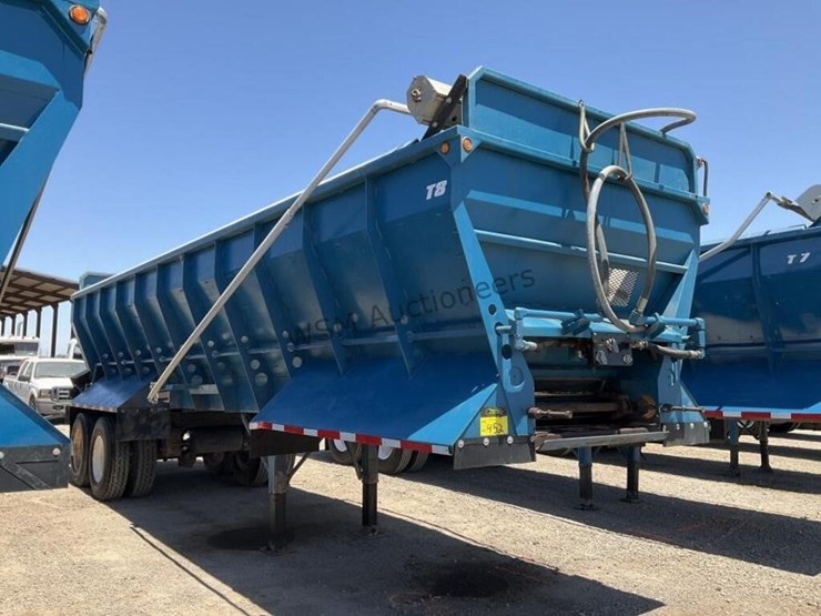 2012-versa-v-bottom-spreader-trailer-image-3