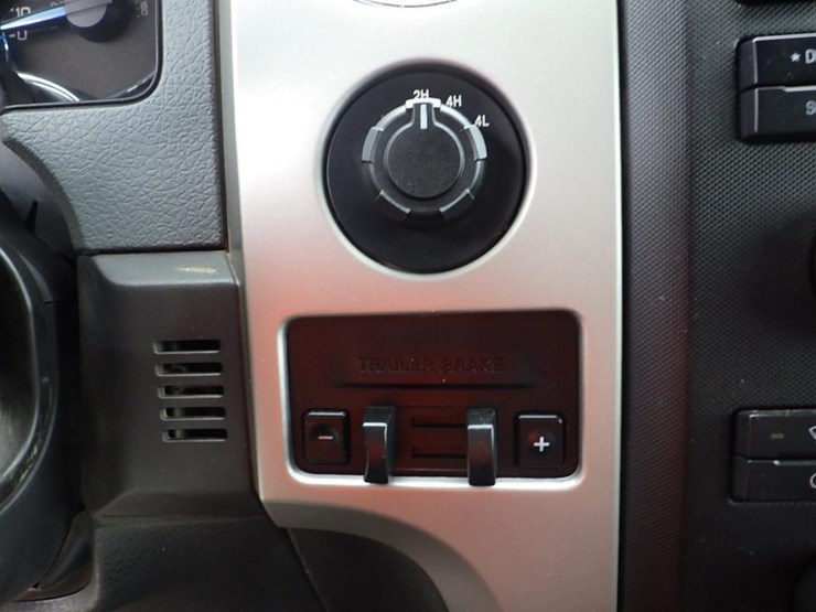 2011-ford-f150-image-29