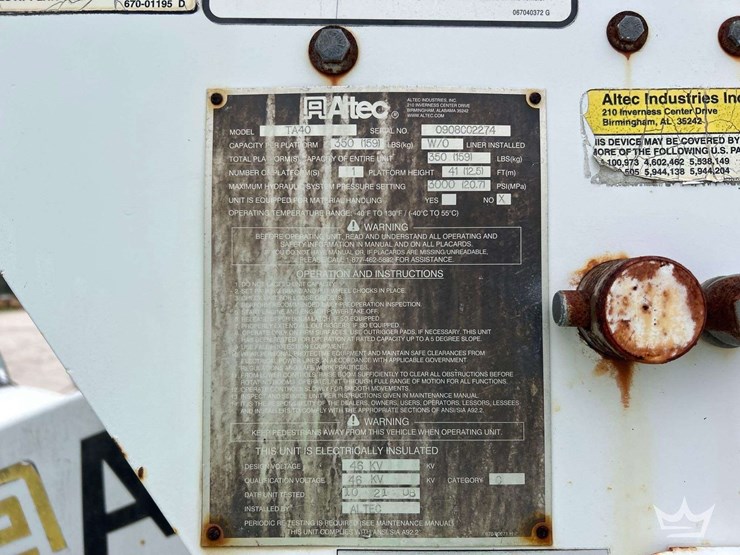 2008-chevrolet-c7500-altec-ta40-41ft.-bucket-truck-image-26