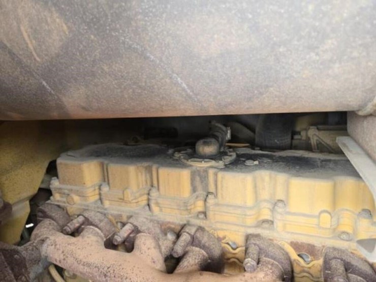 2016-caterpillar-938k-image-27