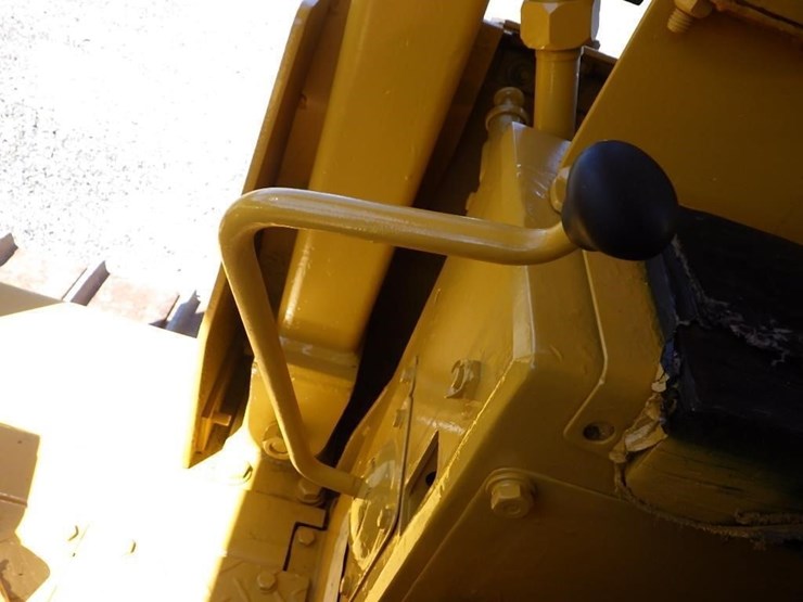 1990-komatsu-d68e-1-image-39