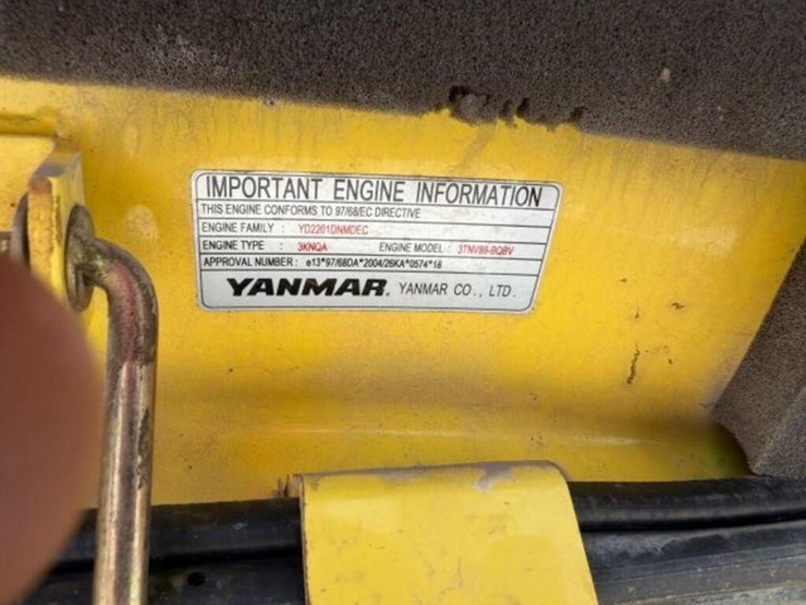 2008-yanmar-vio35-5b-image-24