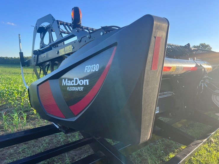 #2009-•-2013-macdon-fd130-image-4