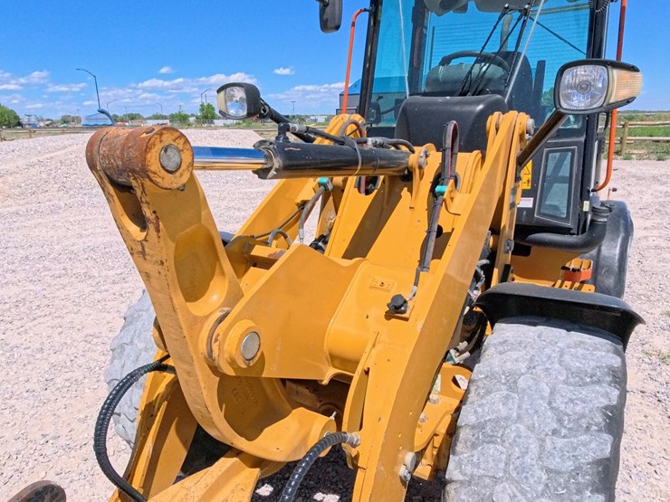 2014-caterpillar-907h2-image-12