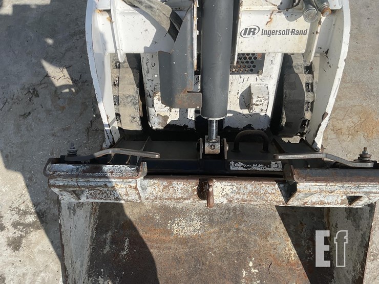 2005-bobcat-mt52-image-12