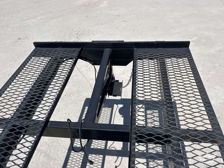 2020-kaufman-47ft.-gooseneck-tri-axle-car-hauler-trailer-image-14