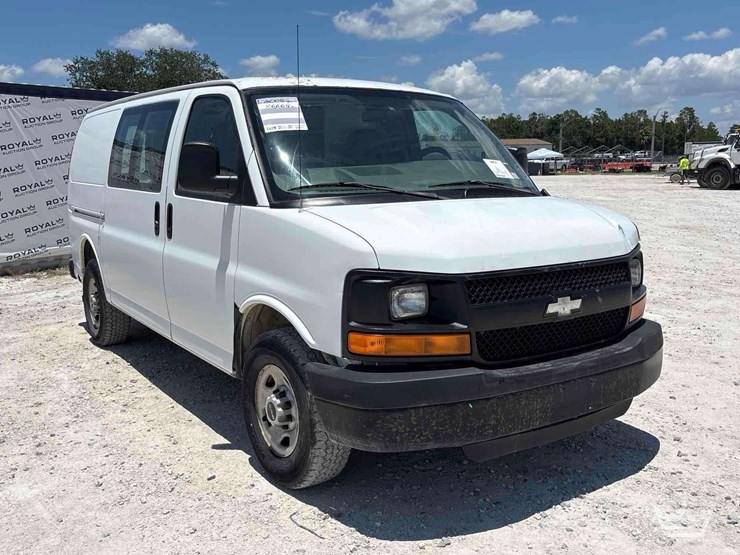 2005-gmc-2500-image-2