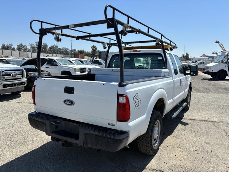 2011-ford-f250-image-3
