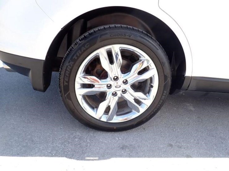 2011-ford-edge-image-90
