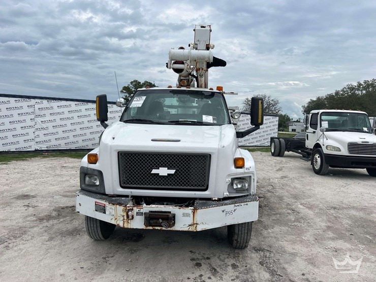 2008-chevrolet-c7500-altec-ta40-41ft.-bucket-truck-image-35