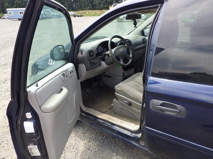 2006-dodge-grand-caravan-image-19