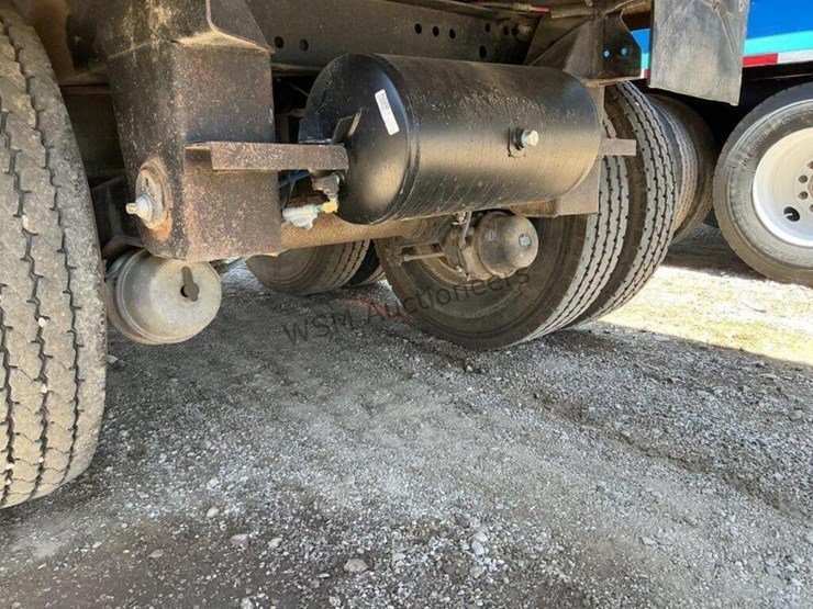 2014-versa-v-bottom-spreader-trailer-image-14