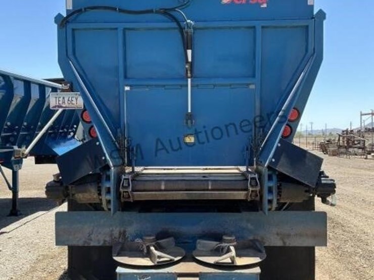 2020-versa-v-bottom-spreader-trailer-image-5