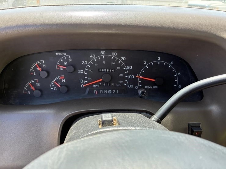 2001-ford-f350-image-16