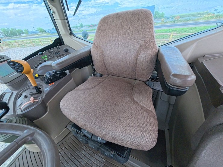 2011-john-deere-7530-premium-image-57