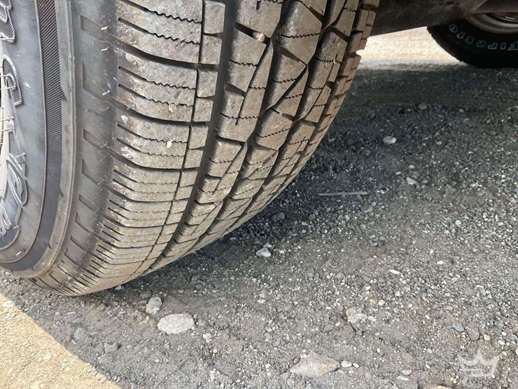 2019-ford-f150-image-38