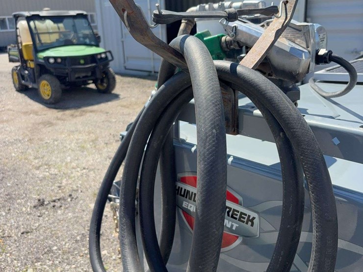 2023-thunder-creek-fuel-trailer,-990-gallon-of-fuel,-55-gallon-def-tank,-electric-pump-1-1/2''-hose,-tandem-axle,-spare-tires,-bumper-hitch-image-13