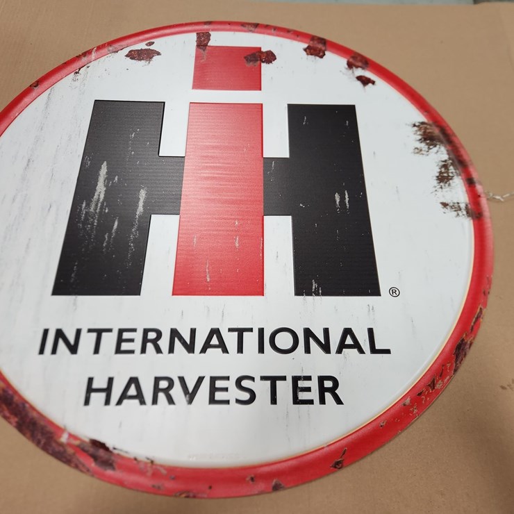 #412 • International Harvester Sign