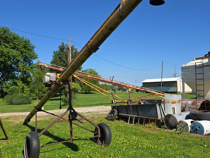 10''-x-28ft-truck-loading-auger,-with-electric-motor-image-5