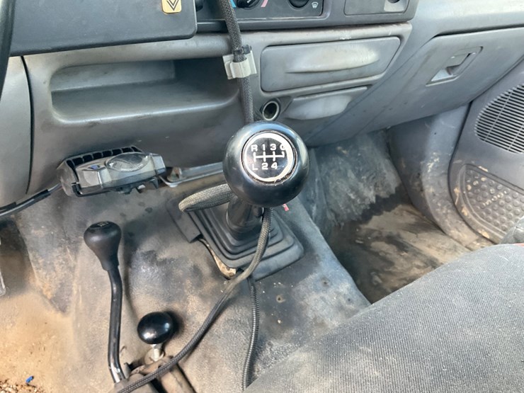 2000-ford-f550-image-15