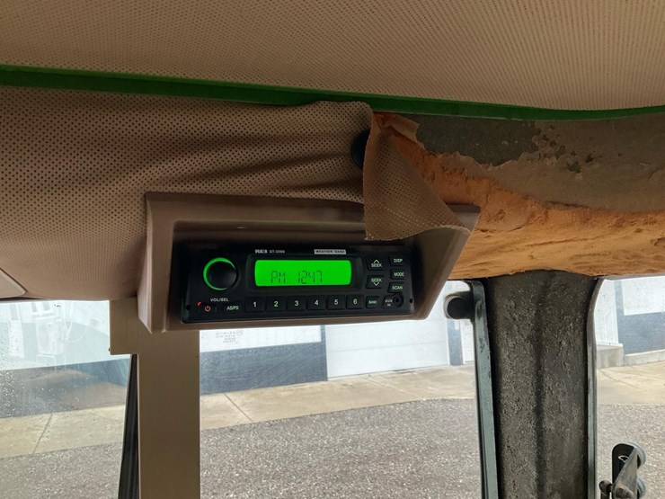 1993-john-deere-6300-image-40