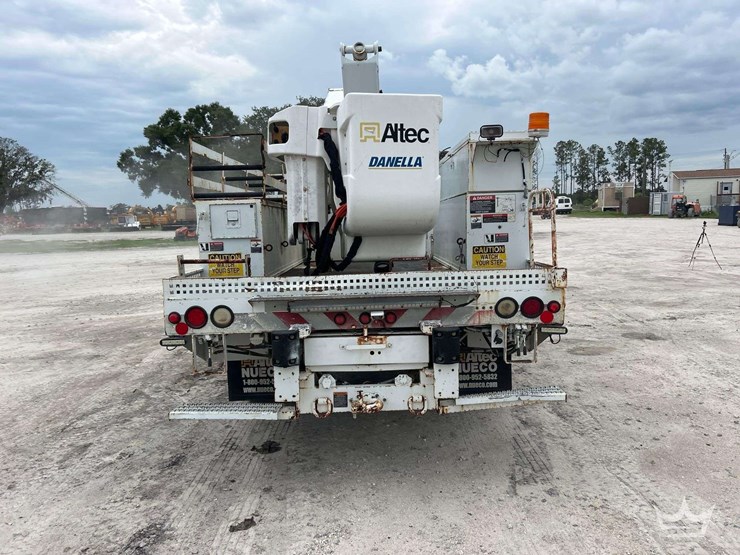 2008-chevrolet-c7500-altec-ta40-41ft.-bucket-truck-image-34