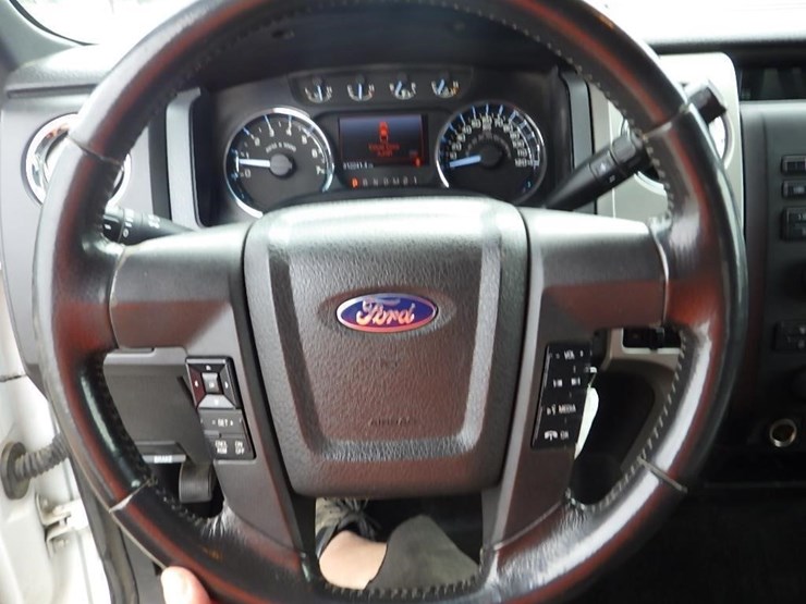 2011-ford-f150-image-26