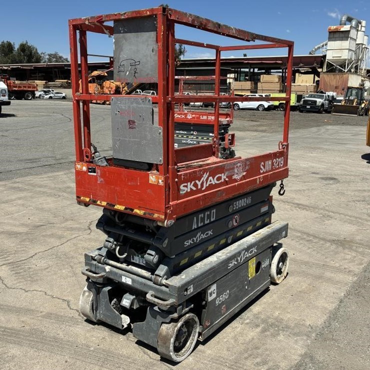 2004 SKYJACK SJIII3219