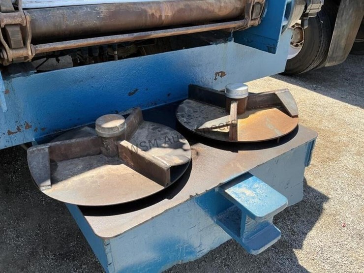 2014-versa-v-bottom-spreader-trailer-image-11