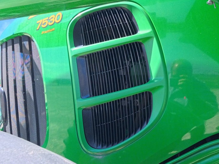 2011-john-deere-7530-premium-image-36