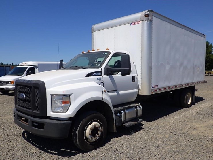 2017-ford-650-image-1