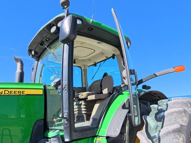 john-deere-8285r-image-23