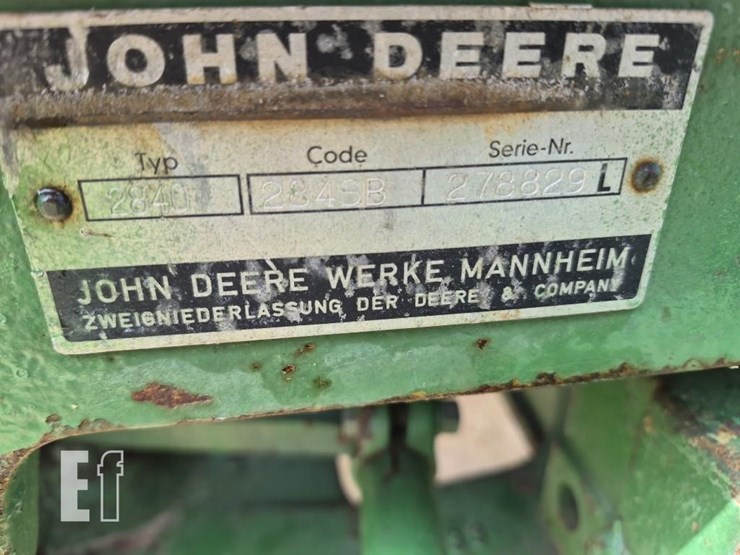 john-deere-2840-image-10