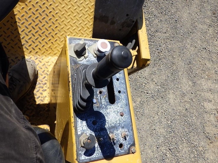 1993-caterpillar-cs-563-image-29