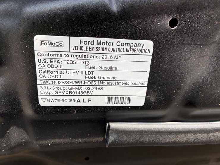 2016-ford-explorer-image-9
