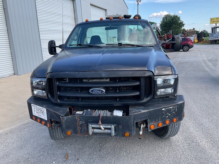 2000-ford-f550-image-2