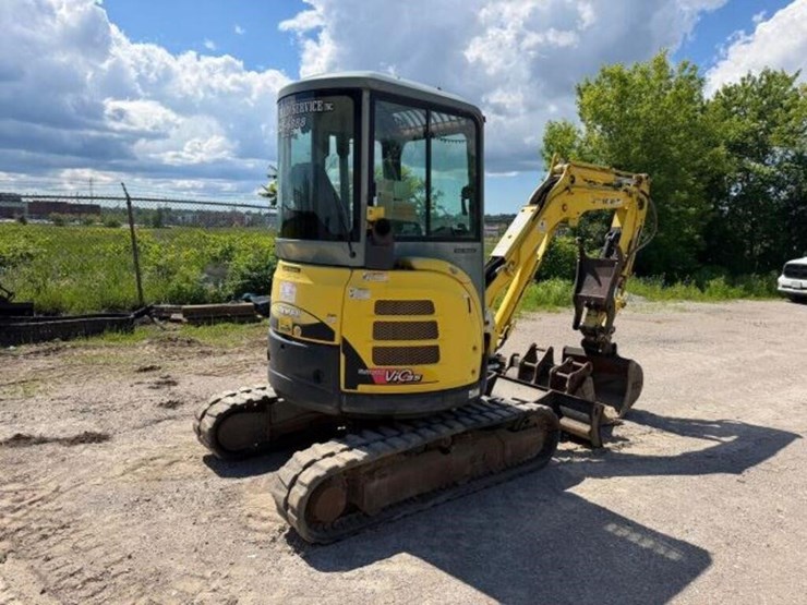 2008-yanmar-vio35-5b-image-4