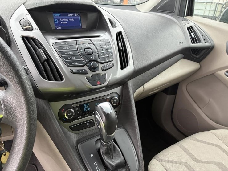 2014-ford-transit-connect-image-19