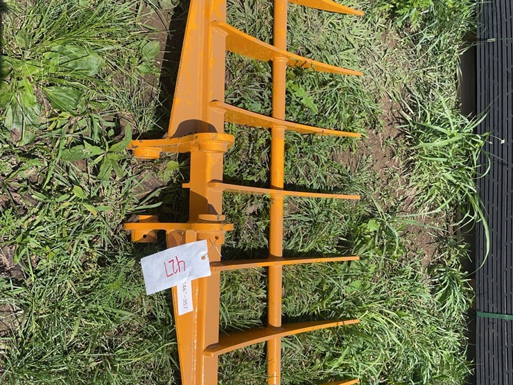 caterpillar-303-image-1