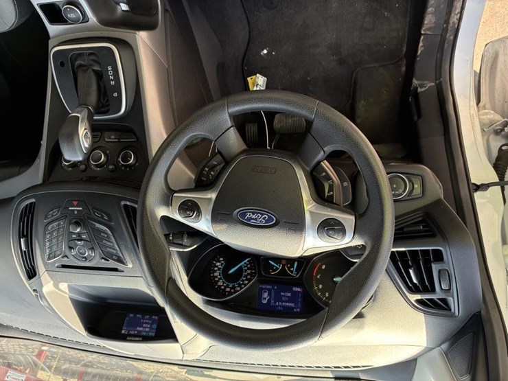 2013-ford-escape-image-15