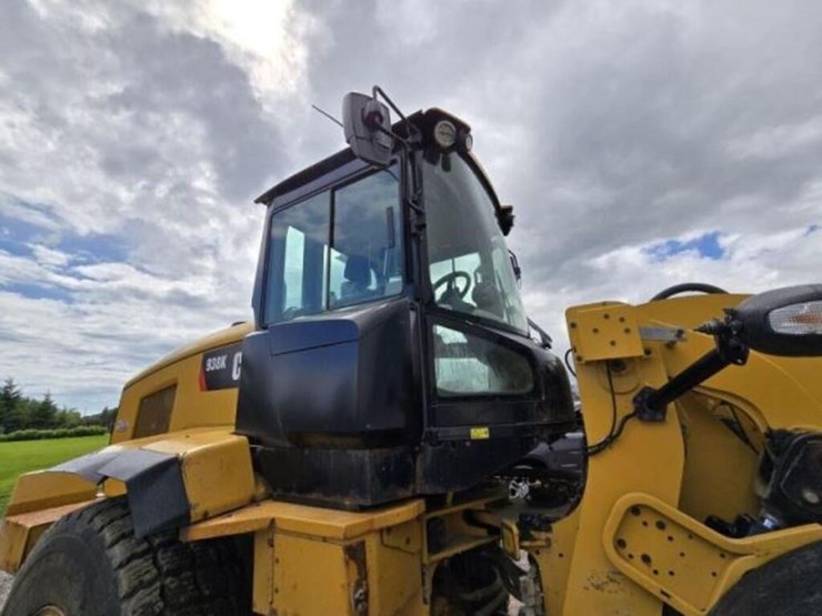 2016-caterpillar-938k-image-26